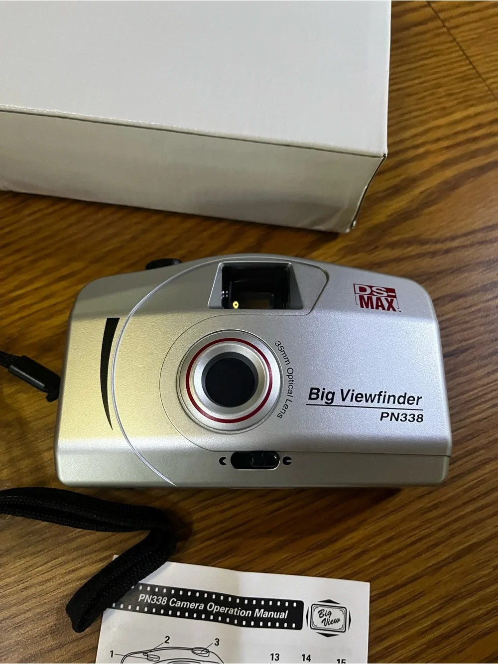 Big Viewfinder PN338 35mm Film Camera in Silver